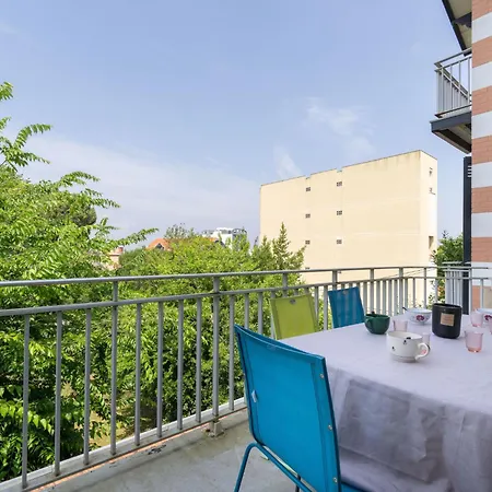 Durandal By Interhome * آركاشو