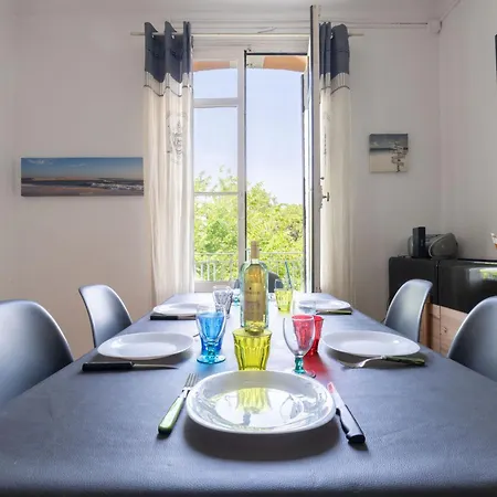 Durandal By Interhome شقة *